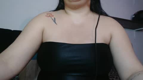 MiaSP online show from October 5, 2025, 2:10 am