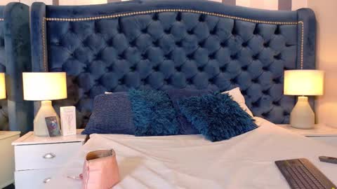 Mia online show from February 6, 2026, 4:10 pm