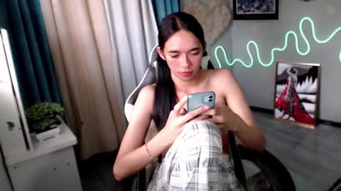 Snapshot of miatrixs chatting on January 28, 2025, 1:08 am Mia online show from January 28, 2025, 1:08 am