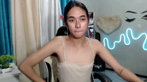 Snapshot of miatrixs chatting on March 3, 2025, 9:44 am Mia online show from March 3, 2025, 9:44 am