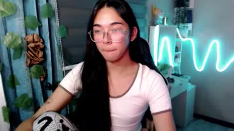 Snapshot of miatrixs chatting on February 19, 2026, 5:09 pm Mia online show from February 19, 2026, 5:09 pm