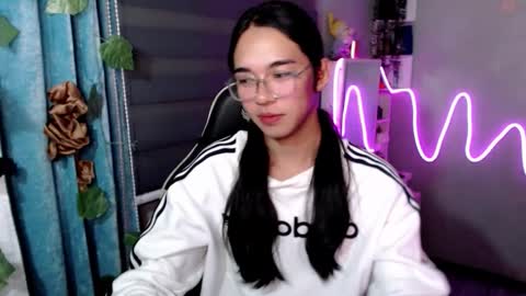 Snapshot of miatrixs chatting on February 22, 2026, 7:01 pm Mia online show from February 22, 2026, 7:01 pm