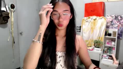 Mia online show from March 16, 2026, 5:28 pm