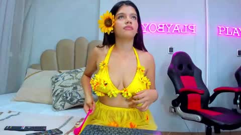 Snapshot of miawalkers chatting on February 18, 2025, 3:42 am miawalkers online show from February 18, 2025, 3:42 am