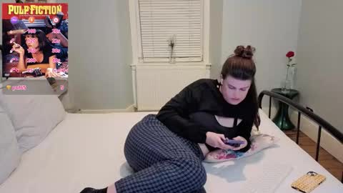 Mia  online show from March 19, 2026, 11:31 pm