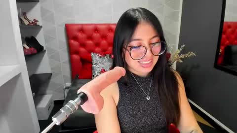 M I A W I L S online show from February 14, 2025, 5:41 am