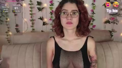 Mia winx  online show from January 9, 2026, 8:32 pm