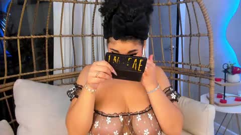 Mia online show from February 19, 2025, 10:12 am