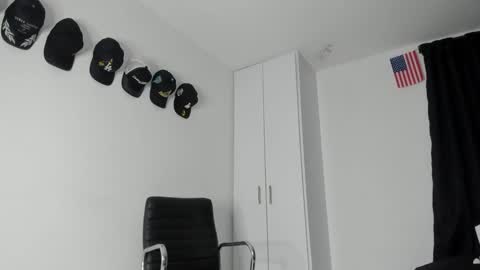 Michael Boy online show from February 28, 2025, 6:10 am