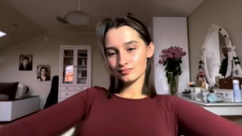 Emily online show from October 15, 2025, 2:17 pm