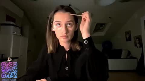 Emily online show from October 31, 2025, 3:57 pm