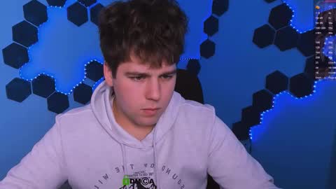 Snapshot of michael_strong_ chatting on January 8, 2026, 9:44 am Your Michael online show from January 8, 2026, 9:44 am