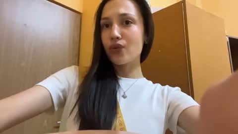 Milana online show from June 12, 2026, 8:19 pm
