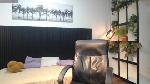 michaelkoiv online show from December 20, 2025, 12:34 pm