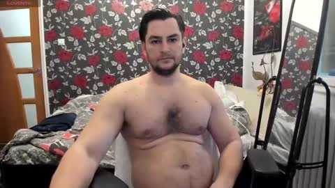 michaelragnar90 online show from January 8, 2025, 11:43 am