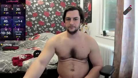 michaelragnar90 online show from February 23, 2025, 8:28 am