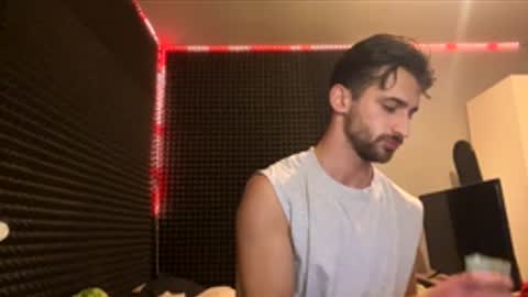 michelemagnetico online show from November 29, 2025, 10:24 pm