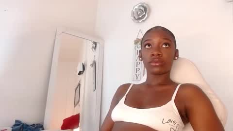 Snapshot of michell_estrada chatting on October 10, 2025, 3:22 pm michell online show from October 10, 2025, 3:22 pm