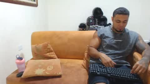 Snapshot of michelle_allen0104 chatting on February 24, 2025, 3:44 am michelle_allen0104 online show from February 24, 2025, 3:44 am