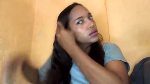 Anne Michelle online show from December 9, 2024, 6:25 pm