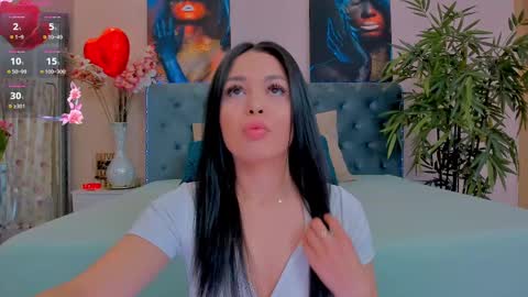 michellereys online show from March 10, 2025, 8:45 pm