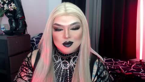 Michelle online show from October 16, 2025, 4:02 am