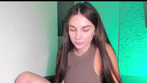 Snapshot of michelliibeautiful chatting on September 27, 2025, 3:50 pm Michellee online show from September 27, 2025, 3:50 pm