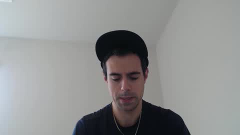 michmark23 online show from April 19, 2026, 4:50 pm