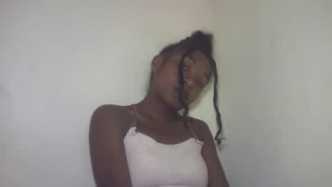michou_69 online show from May 28, 2026, 12:13 pm