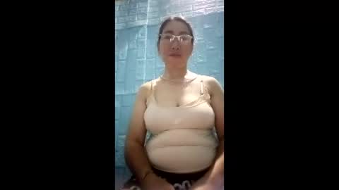 Snapshot of mickye00 chatting on May 6, 2026, 7:08 pm Miky online show from May 6, 2026, 7:08 pm