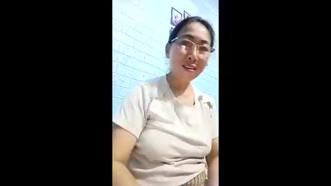 Snapshot of mickye00 chatting on May 25, 2026, 9:54 pm Miky online show from May 25, 2026, 9:54 pm
