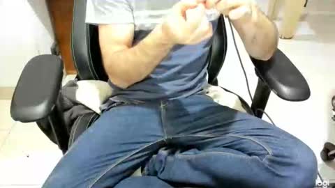 Snapshot of microfama00 chatting on February 22, 2026, 10:52 pm microfama00 online show from February 22, 2026, 10:52 pm