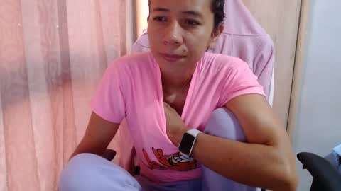 Snapshot of miculohot chatting on December 8, 2024, 11:35 am vanesa sexy online show from December 8, 2024, 11:35 am