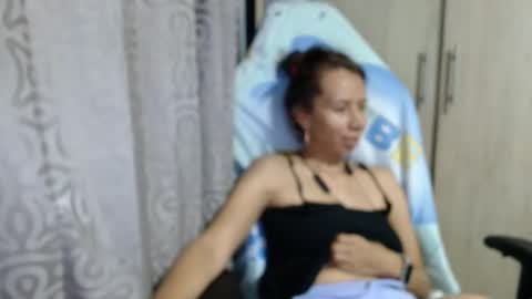 Snapshot of miculohot chatting on January 20, 2025, 12:57 am vanesa sexy online show from January 20, 2025, 12:57 am