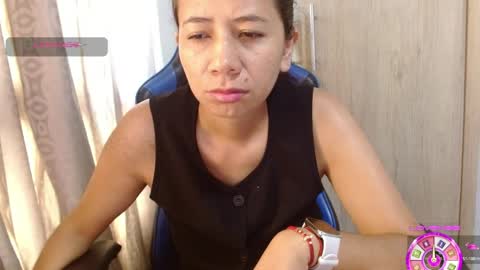 vanesa sexy online show from May 25, 2026, 12:22 pm