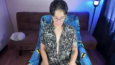 Blue online show from February 2, 2026, 3:33 pm