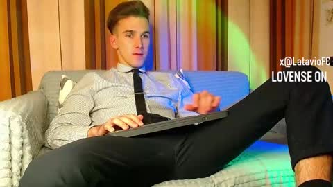 Snapshot of midnighter__ chatting on November 20, 2025, 5:01 pm Alexey or just Alex online show from November 20, 2025, 5:01 pm