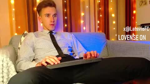 Snapshot of midnighter__ chatting on December 21, 2025, 10:50 pm Alexey or just Alex online show from December 21, 2025, 10:50 pm