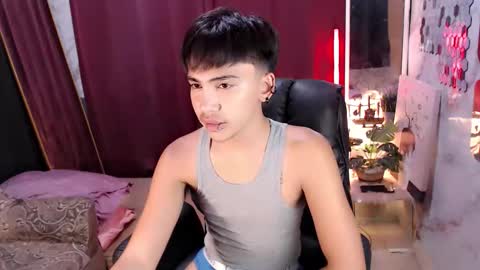 Snapshot of midnightkiller_ chatting on December 1, 2025, 12:59 am Kitty online show from December 1, 2025, 12:59 am