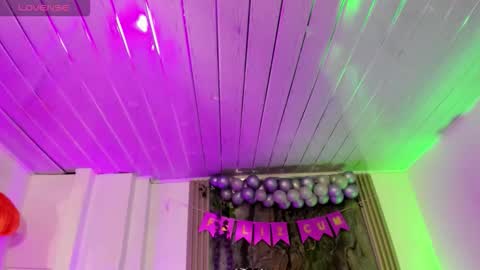 midory_ online show from November 30, 2025, 3:32 am