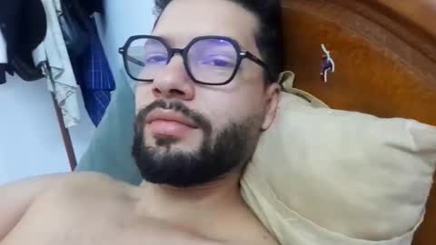 Sam online show from October 5, 2025, 10:46 am