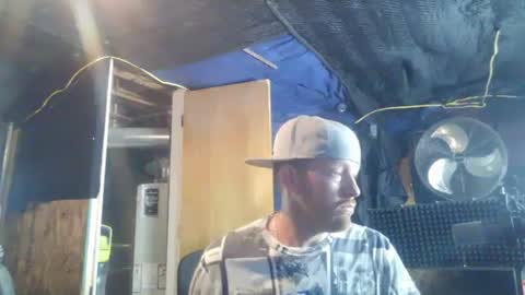 Snapshot of midtownhustler chatting on September 23, 2025, 12:08 pm midtownhustler online show from September 23, 2025, 12:08 pm