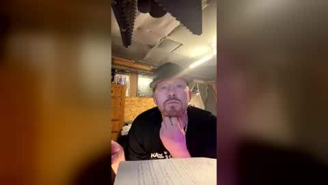 Snapshot of midtownhustler chatting on June 26, 2026, 10:52 am midtownhustler online show from June 26, 2026, 10:52 am