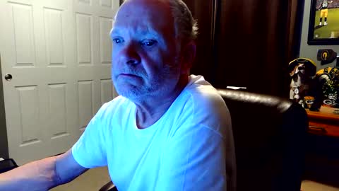 midwestdad09 online show from November 27, 2025, 9:33 am