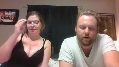 midwestlovers1990 online show from November 1, 2025, 6:04 am