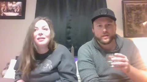 midwestlovers1990 online show from November 10, 2025, 3:49 am