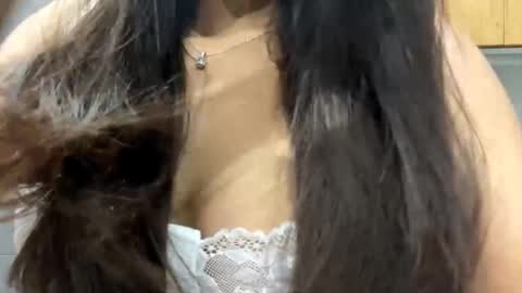 Mia online show from February 13, 2026, 5:42 pm