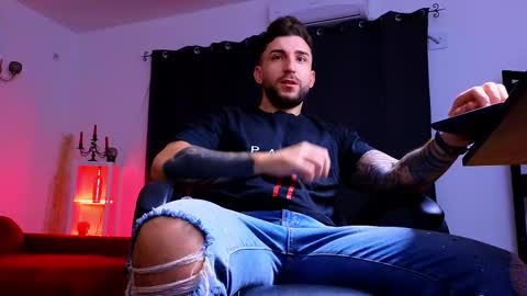 MightyAaron online show from October 14, 2025, 3:40 am