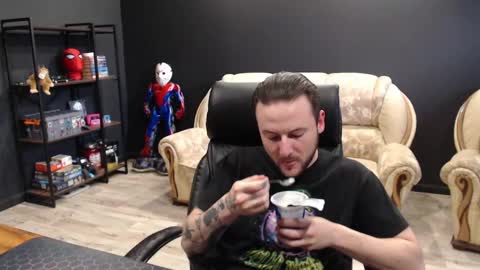 Misha Winchester online show from April 11, 2026, 11:36 am