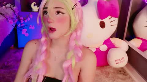   online show from April 10, 2026, 12:10 pm